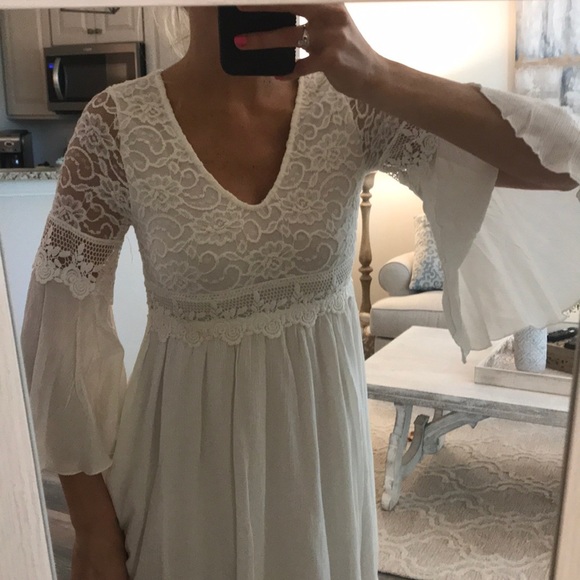 White bell sleeved/crochet dress - Picture 3 of 4